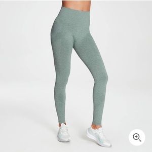 NEW MYPROTEIN Women’s Raw Training Seamless Leggings
